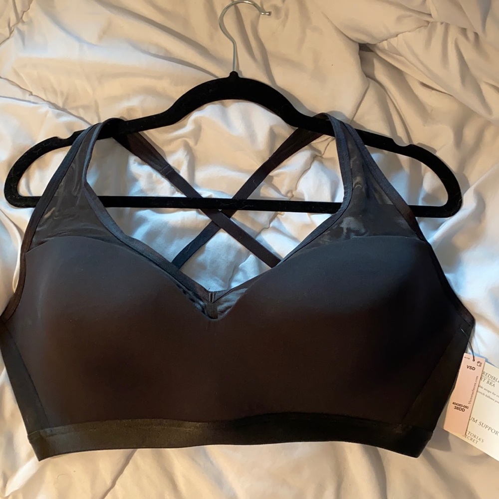 Medium support Victorias Secret sports bra 38DD